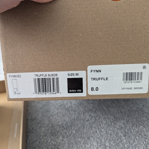 Dolce Vita Fynn Knee High Boot, size 8, Truffle color - Picture 5 of 5